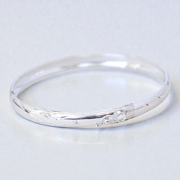 Vintage 925 Sterling Silver Etched Bangle Bracelet Stacking Lightweight - Picture 3 of 6